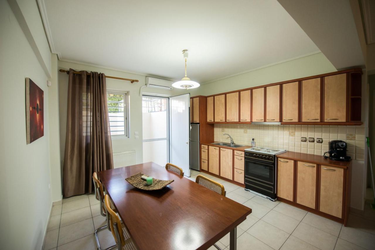 Apartamento Marias BBQ Garden House Kalamata Exterior foto